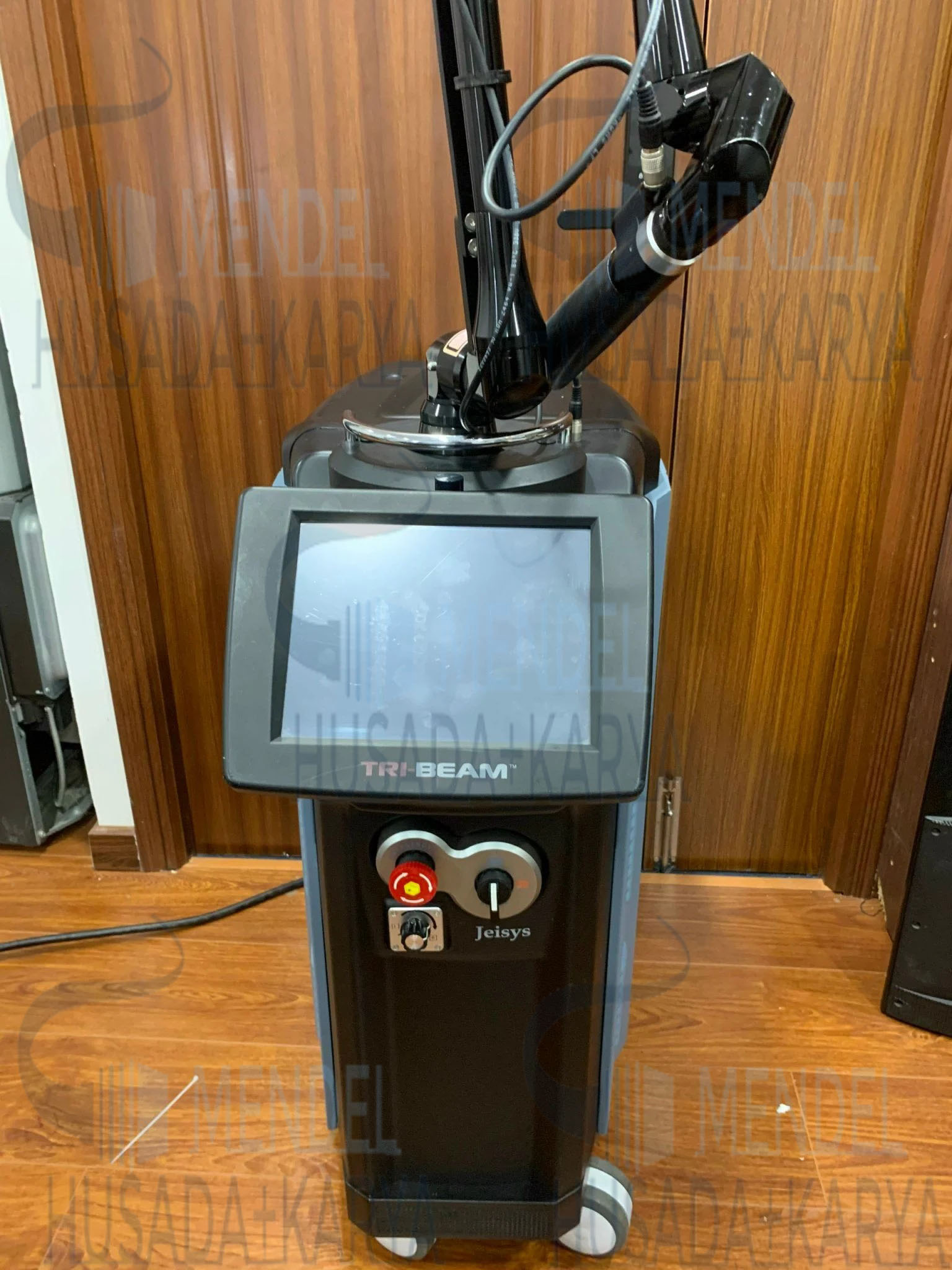 JEISYS Tri-Beam Premium Tattoo Removal Laser System