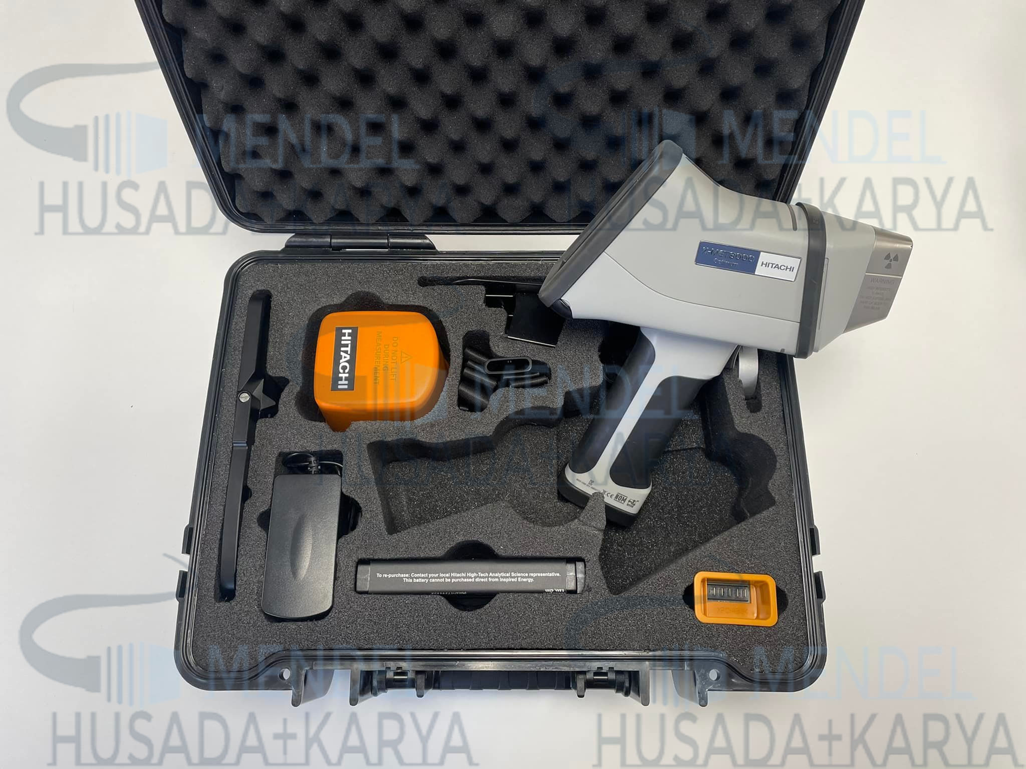 Hitachi X-MET8000 Optimum XRF Analyzer